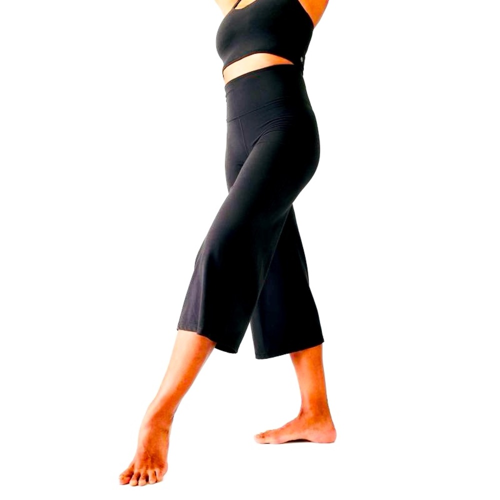 🌸Athleta Elation Wide Crop Work-out Pant, Size Large Petite, Black (NWT) - Picture 2 of 7